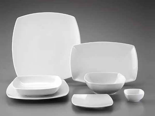 Servizio da tavola collezione \ Servizio da tavola collezione \